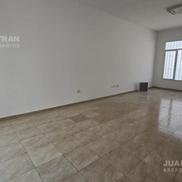 240 m2 Local comercial en ALQUILER | Bº General Paz