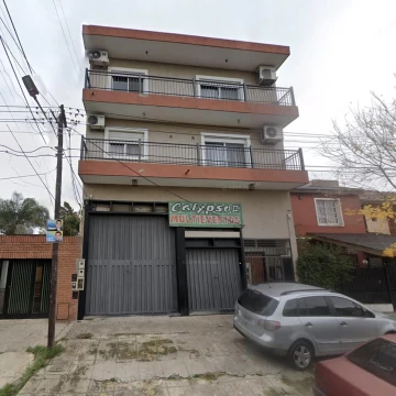 Depósito con vivienda en venta - 647 m2- Lanus