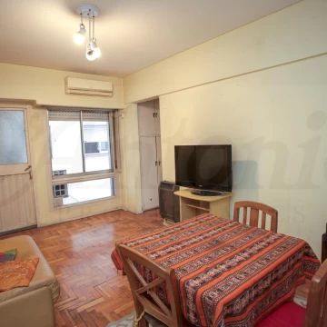 Departamento 2 Ambientes en venta a metros de Parque Chacabuco – Excelente ubicación