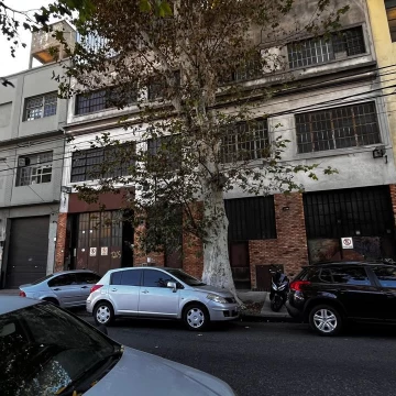 Depósito - Villa Santa Rita Venta 1770 MTS CUB en 3 plantas.
