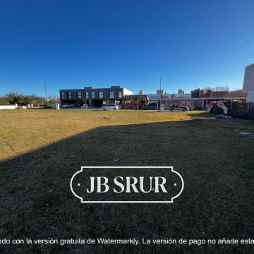 Lote central en oportunidad apto dúplex en Campo Chico