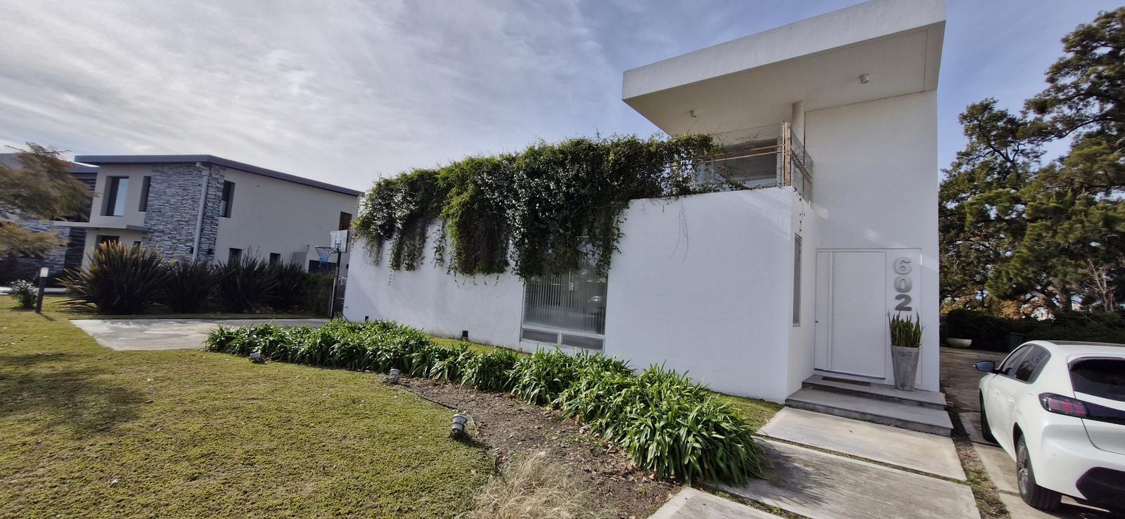 Casa de 4 dormitorios en Haras Santa María, Escobar, foto 2