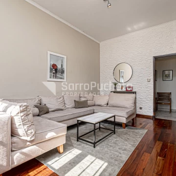 Venta casa 4 ambientes con quincho y jardin en Haedo Sur.