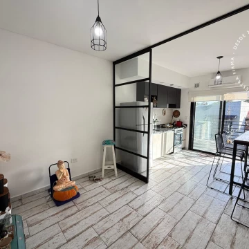 Departamento en alquiler de 2 ambientes con balcón - Villa Ballester