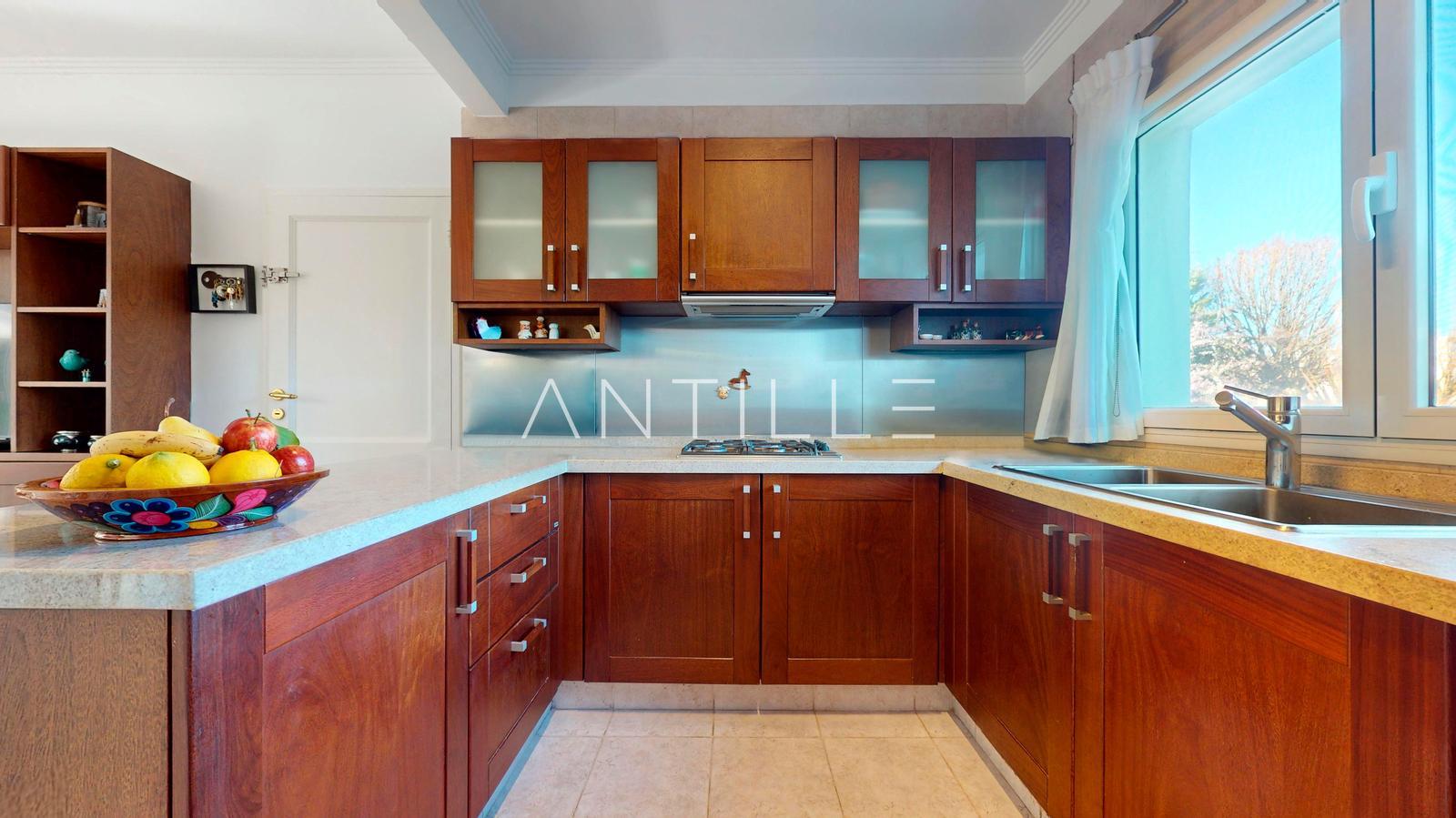 COCINA 1 CASA EN VENTA  EN ABRIL CLUB DE CAMPO, HUDSON