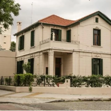 Casa en Alquiler en Belgrano R - Estilo Antiguo - 2 Plantas - Ideal uso profesional