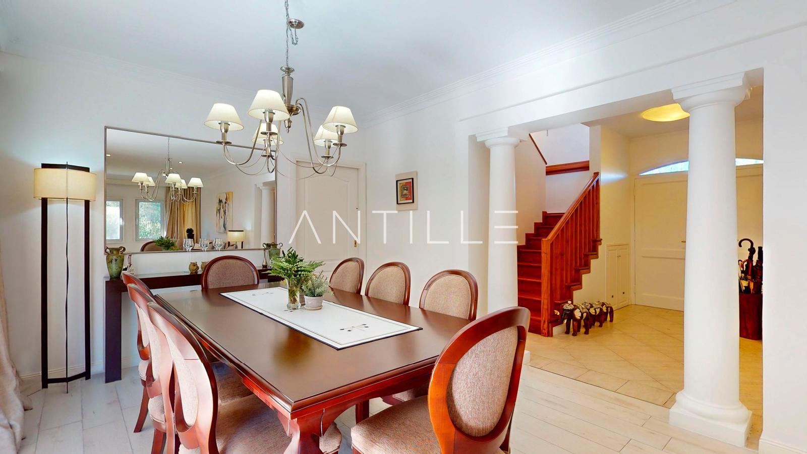 COMEDOR CASA EN VENTA ABRIL CLUB DE CAMPO, HUDSON