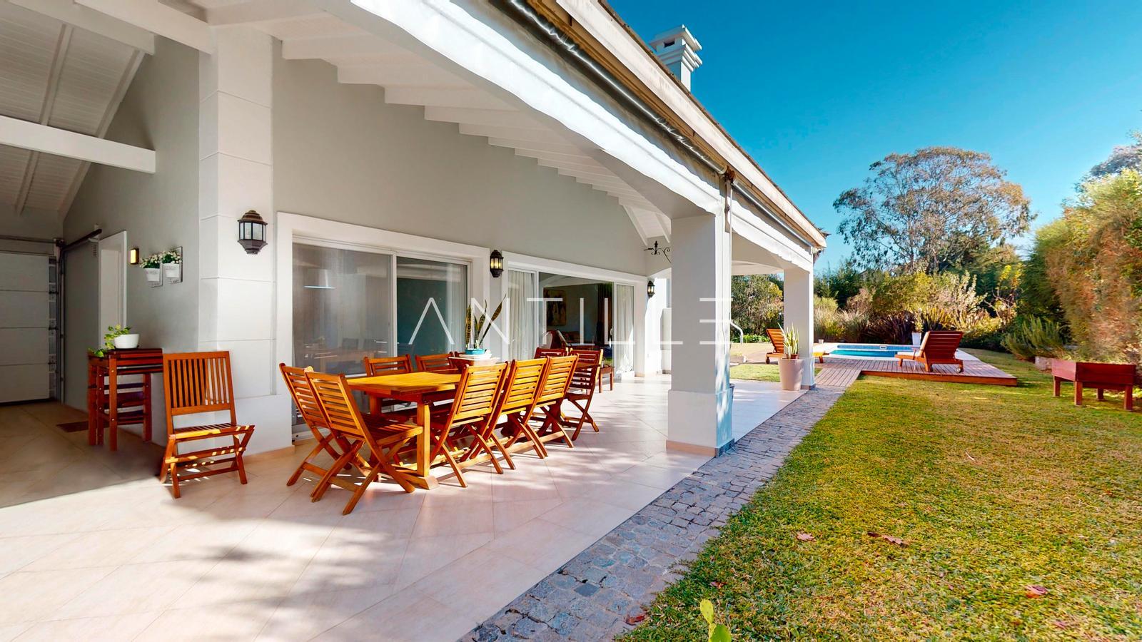 GALERIA  3 CASA EN VENTA EN ABRIL CLUB DE CAMPO, HUDSON
