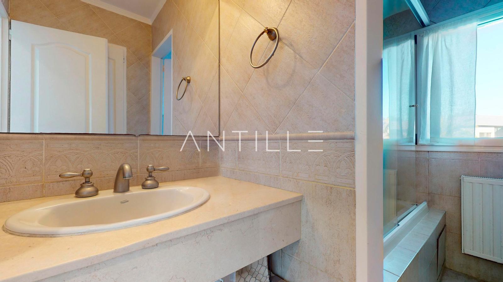 BAÑO 1 CASA EN VENTA EN ABRIL CLUB DE CAMPO, HUDSON