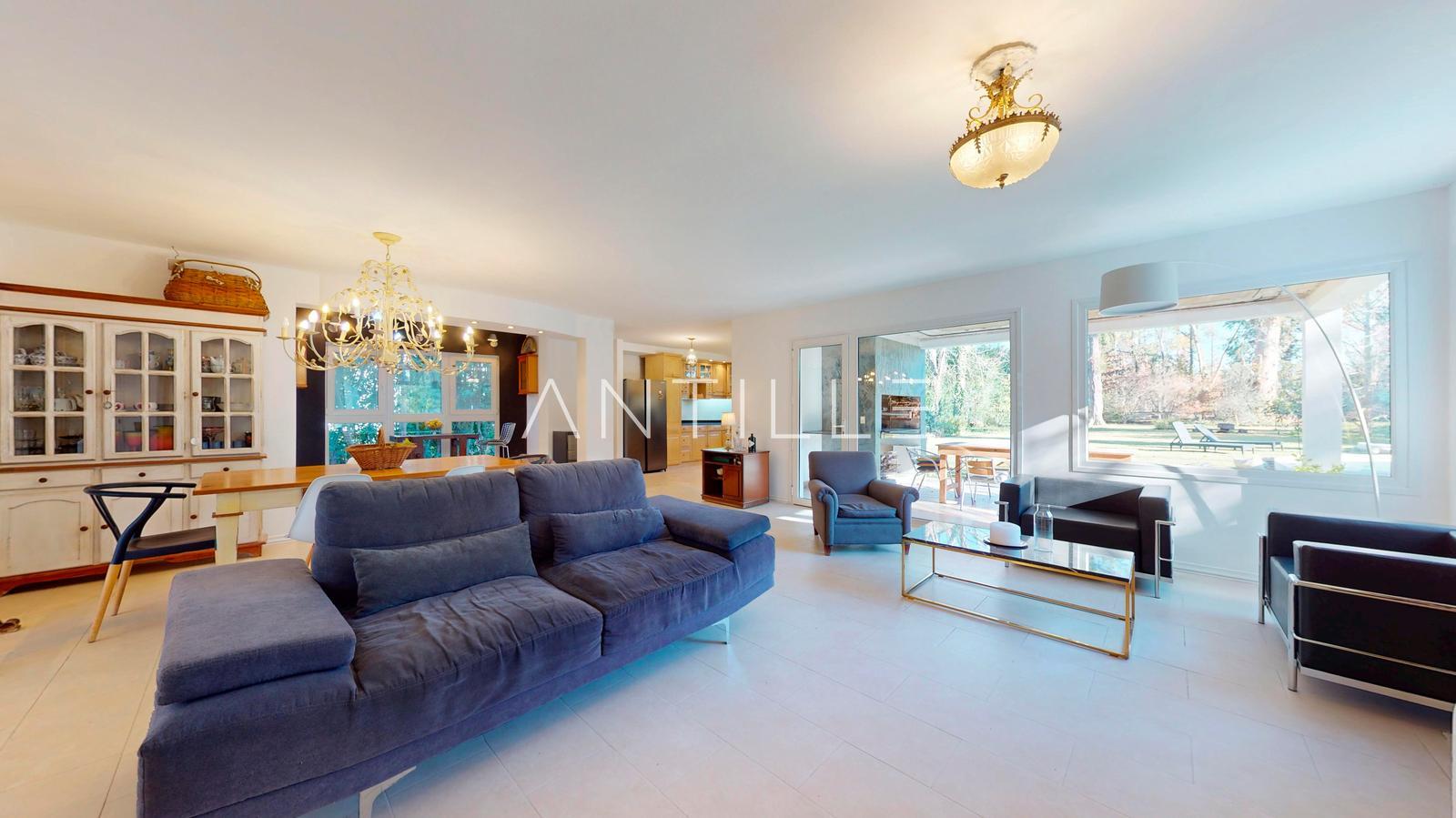 LIVING CASA EN VENTA EN ABRIL CLUB DE CAMPO, HUDSON