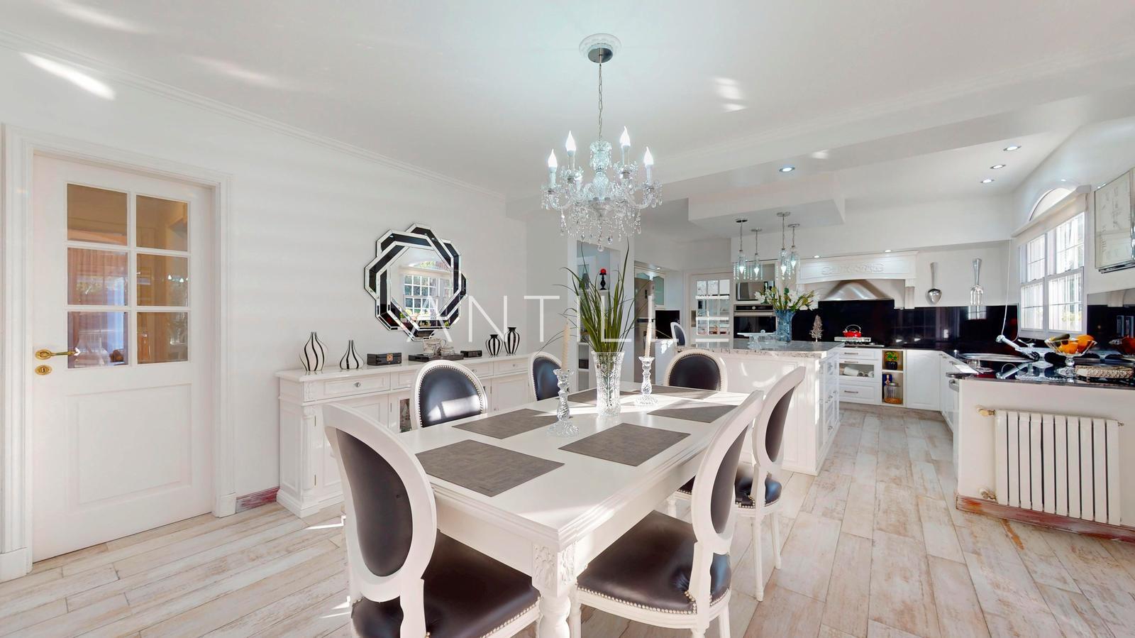 COCINA CASA EN VENTA EN ABRIL CLUB DE CAMPO, HUDSON