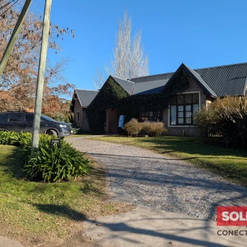 Casa en venta - Barrio Cerrado El Lago - Bella Vista