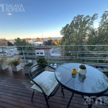 Departamento en alquiler  3 ambientes Vista al rio - Olivos - cochera