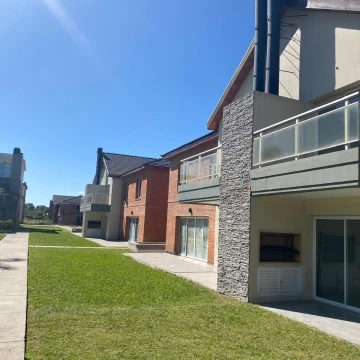 Dúplex 4 AMB APTO CREDITO en Altos de Maschwitz
