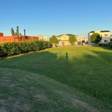 Terreno interno en Barrio Privado Haras Santa María en Loma Verde, Escobar.