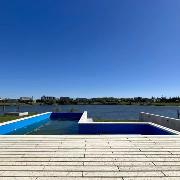 Casa en Venta a la laguna en San Sebastian - Con Piscina - A Estrenar