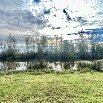 LOTE A LA LAGUNA EN PUERTOS DEL LAGO EN VENTA