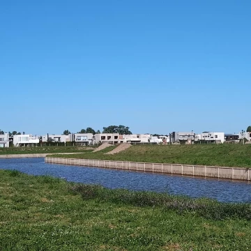 REVENTA Lote al Rio N°118 - Barrio Bahia Villanueva
