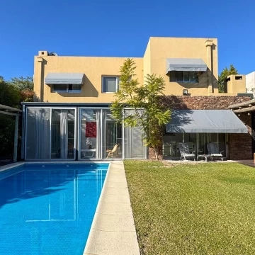 Casa en Los Alisos