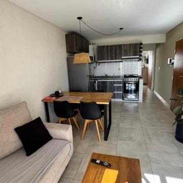 Departamento alquiler 2 ambientes cochera moron