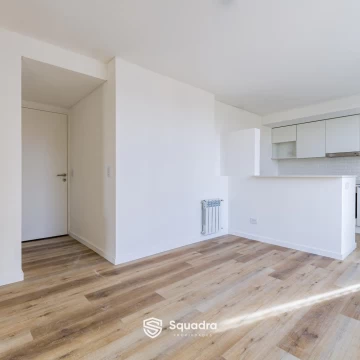 VENTA - Departamento de 2 dormitorios con cochera y balcón, con amenities - Barrio Abasto, Rosario.