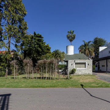 Lote Interno con Piscina - Calle Principal - Campo Chico