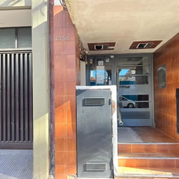 Alquiler Departamento 1 Dormitorio Economico Bajos Gastos Escalera Barrio Lourdes Rosario