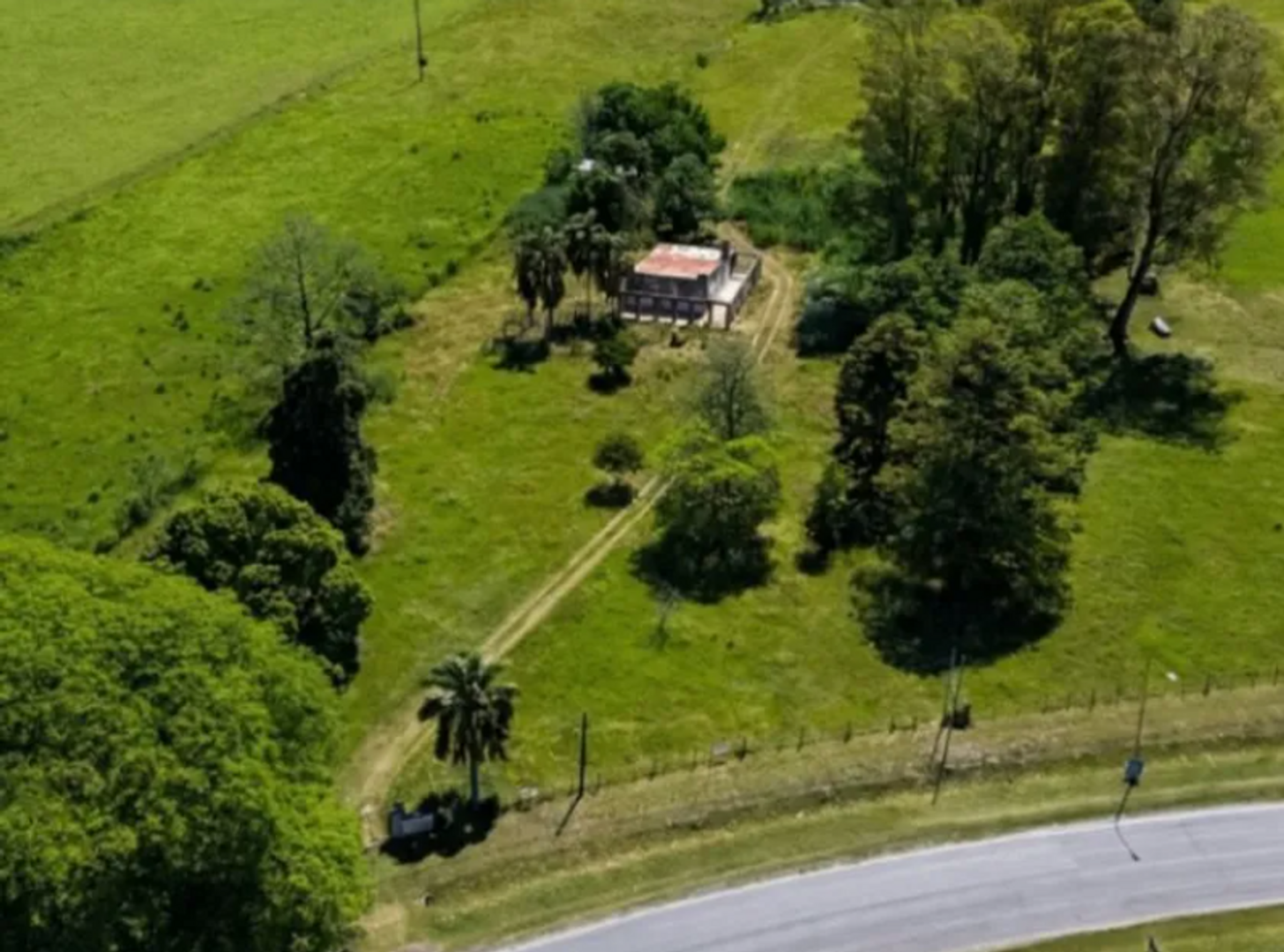 terreno desde lo alto .png