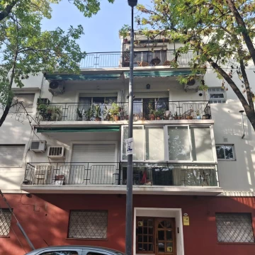 Departamento tipo PH en venta 2 ambientes con balcón