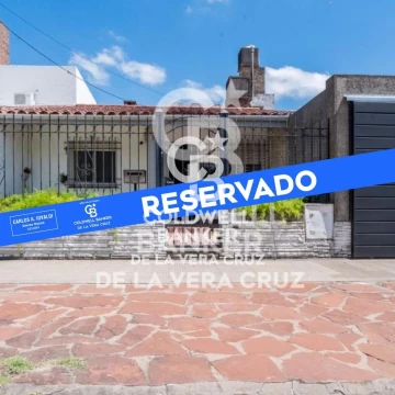 Casa en venta 3 dormitorios cochera y patio seco Alvear 4400 Sargento Cabral