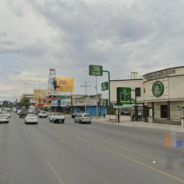 Terreno en Renta Cuahutemoc esquina Tapia centro Monterrey