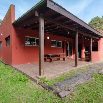 VENTA CASA DE 4 AMB  EN CAÑUELAS SOBRE GRAN LOTE DE 4.470 m²
