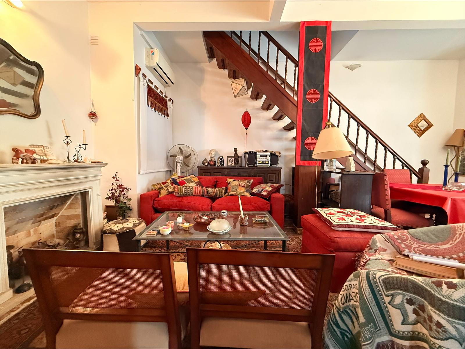 VENTA. CASA EN DOS PLANTAS. La Lucila. 7 AMBIENTES.PERMUTA - 5