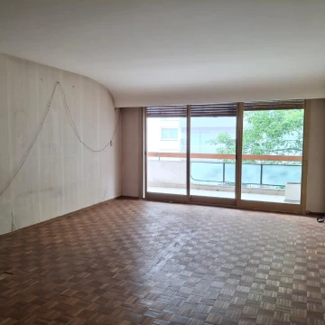 Venta de Departamento Semipiso de 4 Ambientes con Dependencia en Palermo