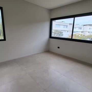 1782502339.jpg