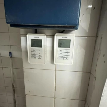 1782502449.jpg