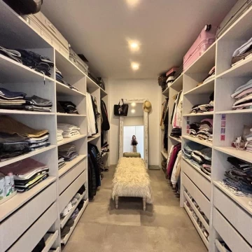 1782502745.jpg