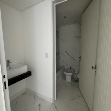 1782502814.jpg