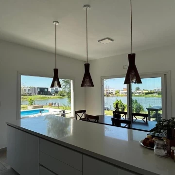 1782502836.jpg