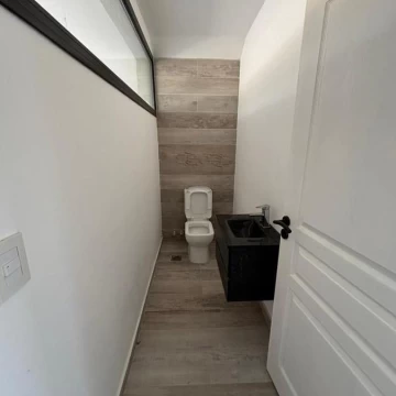 1782503034.jpg