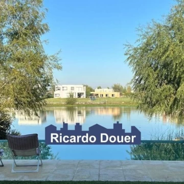 Casa  en Venta a la laguna en El Cantón, Escobar, G.B.A. Zona Norte