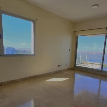1782503128.jpg