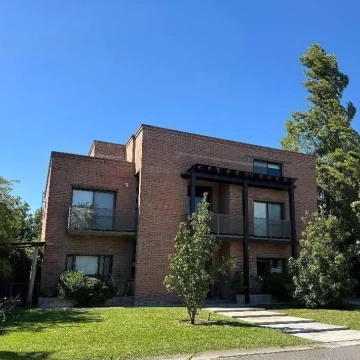 Casa  en Venta en Senderos 1, Pilar, G.B.A. Zona Norte