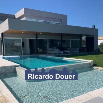 Casa  en Venta a la laguna en El Cantón, Escobar, G.B.A. Zona Norte