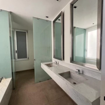 1782503368.jpg