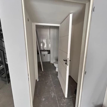 1782503644.jpg