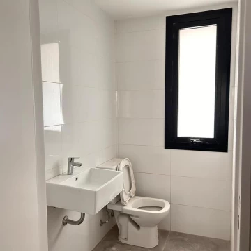 1782503649.jpg