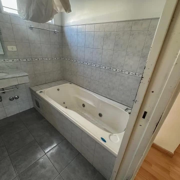 1782503690.jpg