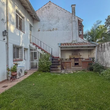 1782503813.jpg
