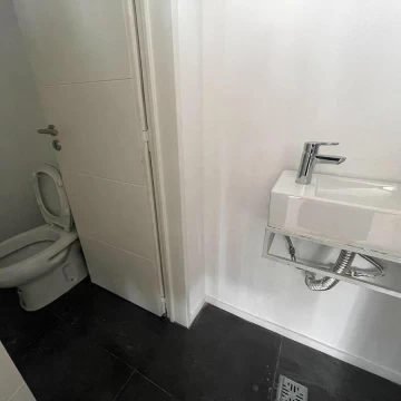 1782503944.jpg